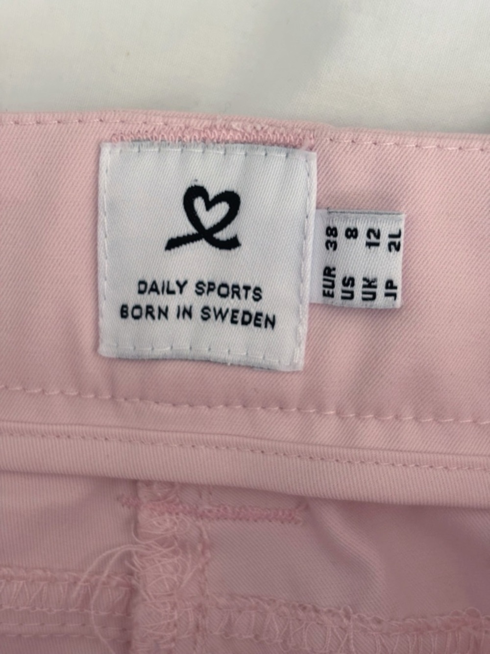 Daily Sports Pink Lyric Capri Cropped Pants Sz 8 Golf Athleisure - Picture 6 of 8